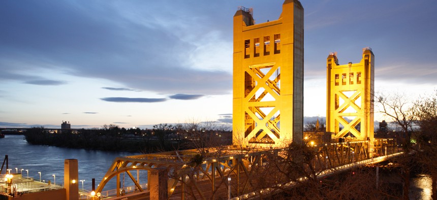 The Tower Bridge links Sacramento with West Sacramento.