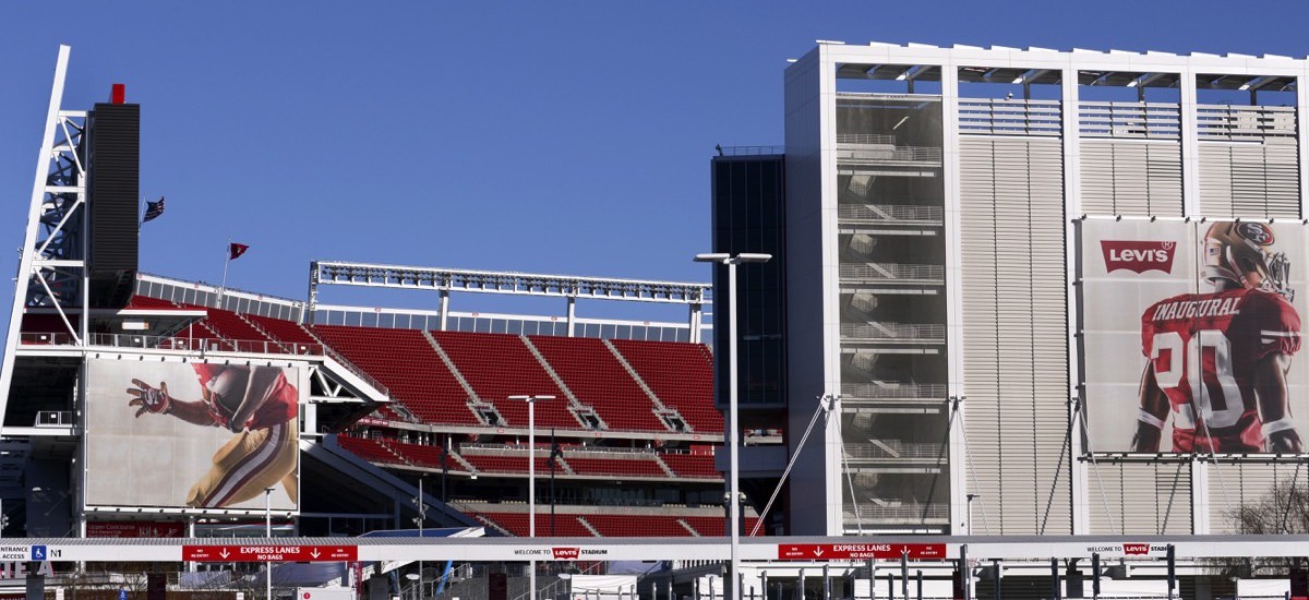 Transforming Levi's Stadium Into Super Bowl 50 Stadium - The Silicon Valley  Voice