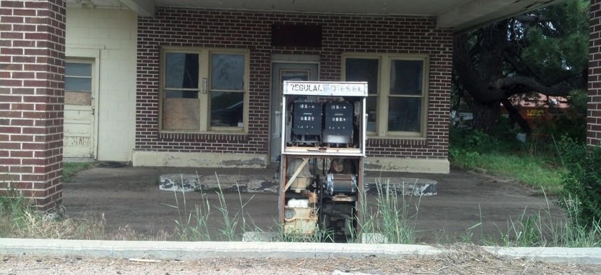An abandoned gas station in Roscoe, Nebraska