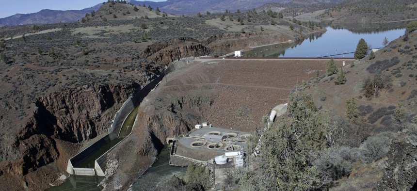 Iron Gate Dam, powerhouse and spillway on the lower Klamath River near Hornbrook, Calif. 