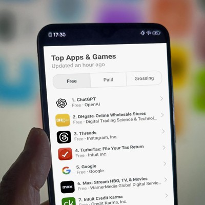 Report: More than 80% of NY parents support law restricting app downloads for teens