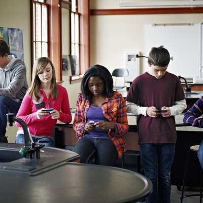 Michigan Senate passes ‘Kids Over Clicks’ bill targeting social media addiction, online exploitation