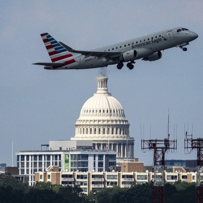 Transportation Department rolls out AI tool SMART for airspace management; Washington, D.C.-area airports first to deploy